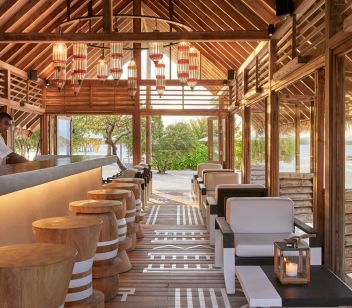 Faru Bar - Thumbnail