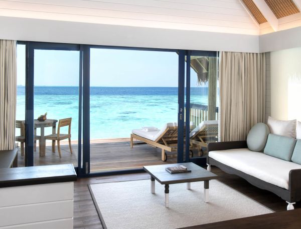 Dhoni Water Villa 