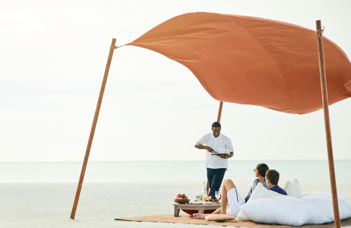 Sandbank picnic
