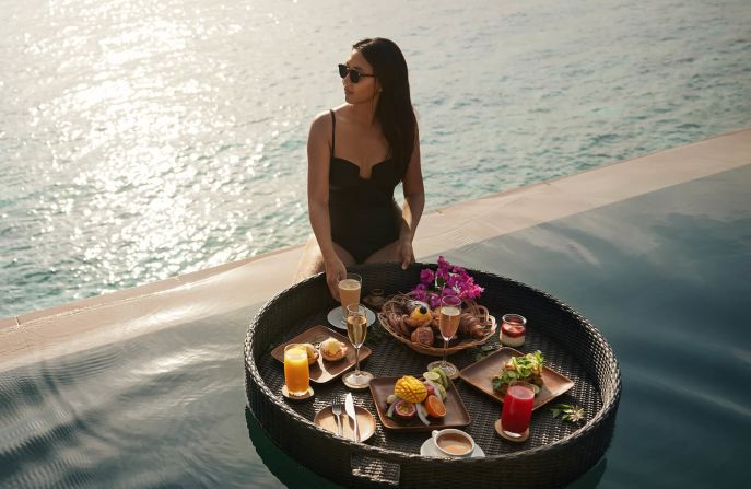 Floating Breakfast